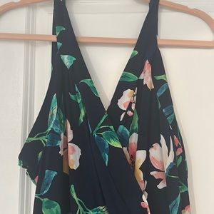 Sleeveless long dress